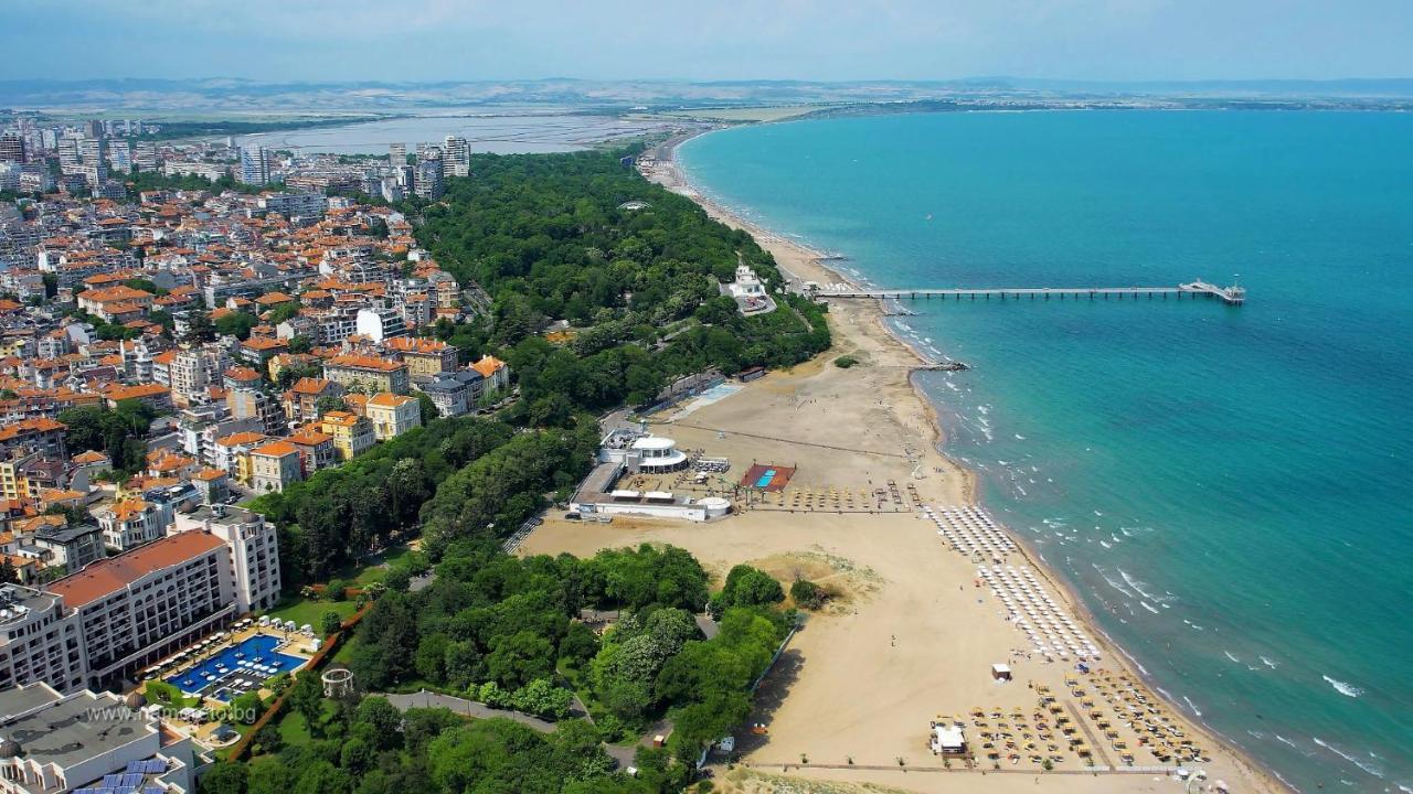 Shik & Chic In The Heart Of Burgas # 5Min From Beach # New エクステリア 写真